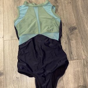 Five Dancewear green/black leotard- size PA